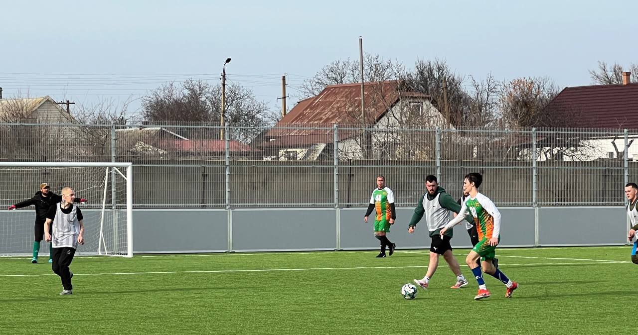 Футбольная команда "Каховка" одержала победу над "Алмазом" на чемпионате области Футбольная команда "Каховка" одержала победу над "Алмазом" на чемпионате области