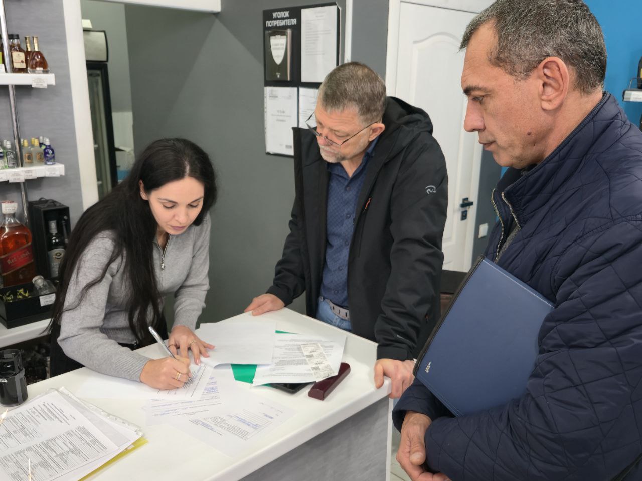 Министерством промышленности и торговли Херсонской области выдано 70 лицензий на продажу алкогольной продукции, из которых шесть предназначены для предприятий общественного питания