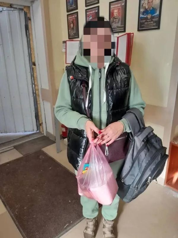 В Новой Каховке выдали очередную партию гуманитарной помощи В Новой Каховке выдали очередную партию гуманитарной помощи