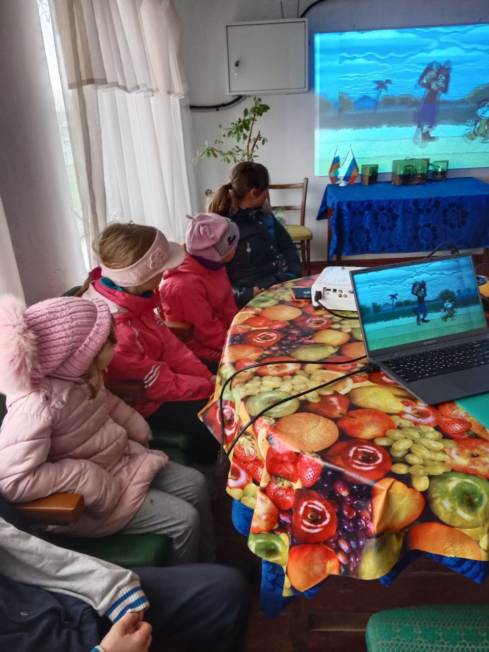 В Нижнеторгаивском Доме Культуры прошло мероприятие для детей " Путешествие в Мульт ландию" В Нижнеторгаивском Доме Культуры прошло мероприятие для детей " Путешествие в Мульт ландию"