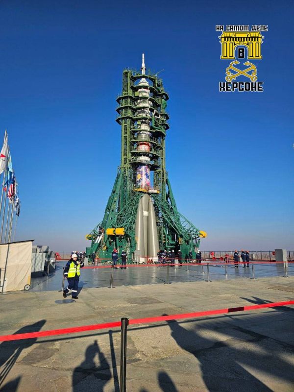 На Байконуре установили на стартовый стол ракету, которая на неделе отправит к МКС корабль «Союз МС-28» с экипажем