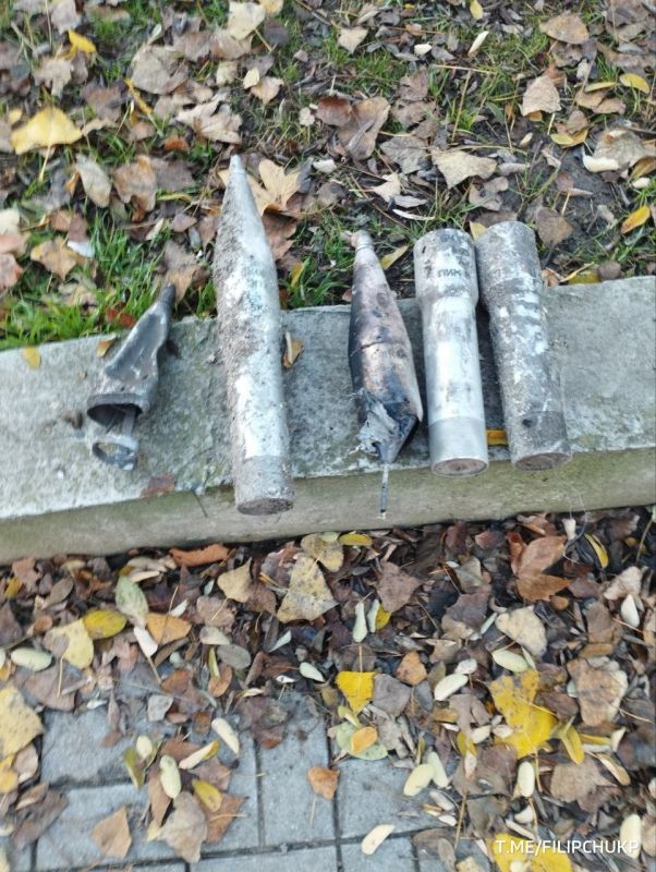 ВСУ нанесли удар из миномета по школе в херсонской Каховке ВСУ нанесли удар из миномета по школе в херсонской Каховке