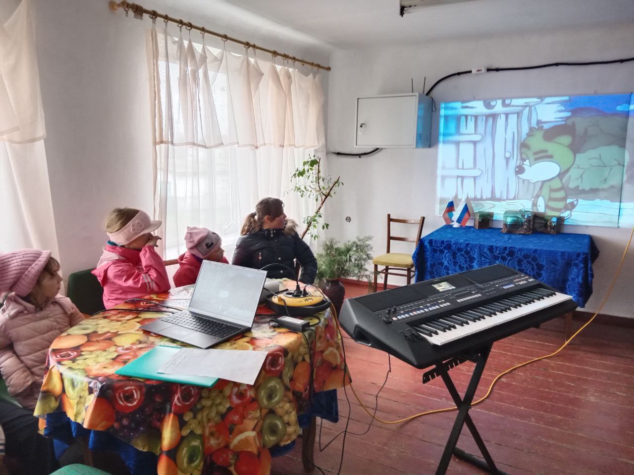 В Нижнеторгаивском Доме Культуры прошло мероприятие для детей " Путешествие в Мульт ландию"