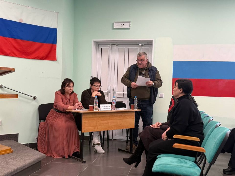В Каланчакском округе на конференции местного отделения "Единой России" избрали нового секретаря В Каланчакском округе на конференции местного отделения "Единой России" избрали нового секретаря