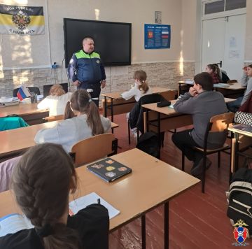 В Скадовском округе Херсонской области сотрудники Госавтоинспекции провели профилактические занятия со школьниками