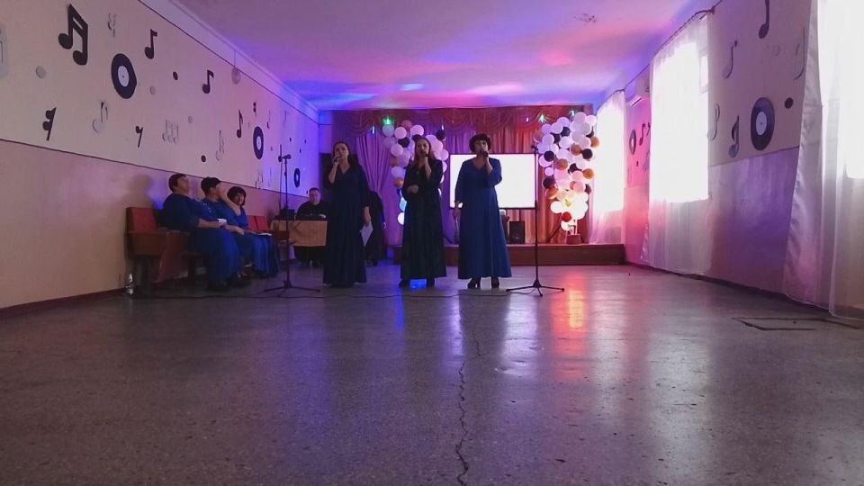 В Петровке прошел душевный концерт, приуроченный ко Дню матери В Петровке прошел душевный концерт, приуроченный ко Дню матери