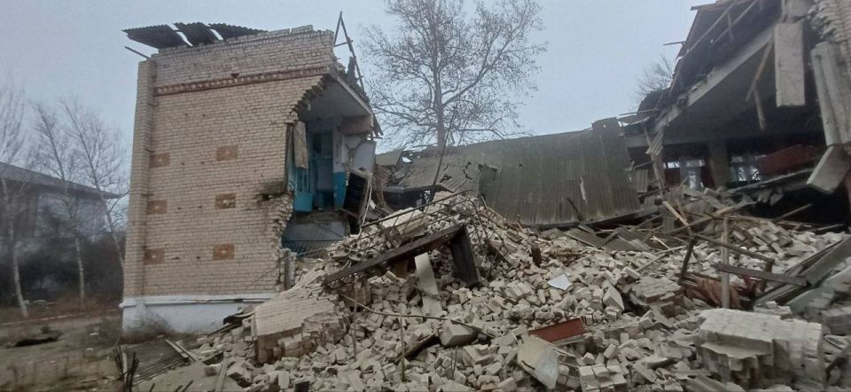 Родион Мирошник: Украинские боевики ВСУ нанесли ракетный удар по Каховской школе №1 в Херсонской области