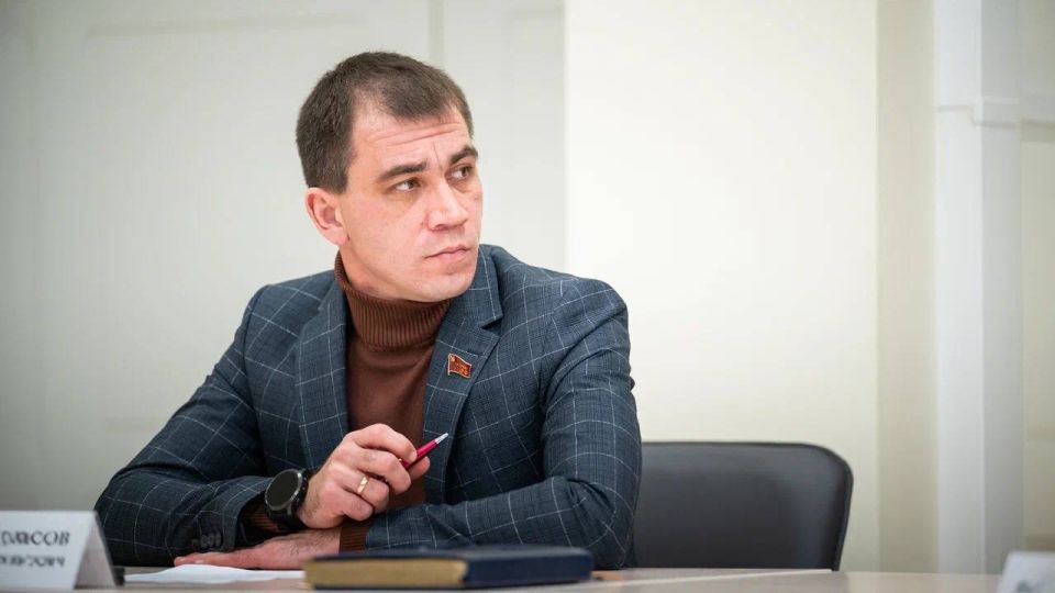 Рамиль Замалетдинов: При участии губернатора Херсонской области Владимира Сальдо состоялось 43-е заседание Херсонской областной Думы I созыва Рамиль Замалетдинов: При участии губернатора Херсонской области Владимира Сальдо состоялось 43-е заседание Херсонской областной Думы I созыва