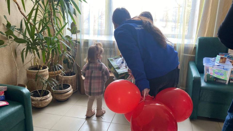 Сергей Георгиев: Принял участие в замечательной акции "Коробка храбрости" для маленьких пациентов Генической центральной районной больницы Сергей Георгиев: Принял участие в замечательной акции "Коробка храбрости" для маленьких пациентов Генической центральной районной больницы