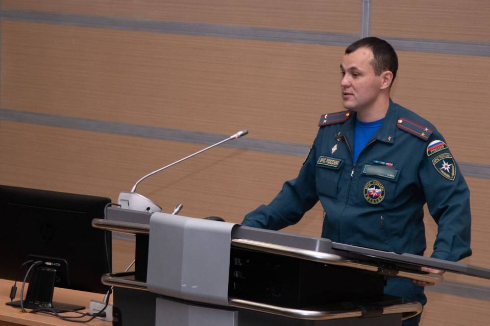 Состоялась встреча курсантов выпускных курсов с представителем ГУ МЧС России по Херсонской области Состоялась встреча курсантов выпускных курсов с представителем ГУ МЧС России по Херсонской области