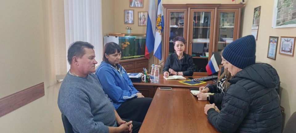 Выездной прием граждан в селах Плавское и Сокологорное Генического округа – важный шаг для взаимодействия местной власти и жителей! Выездной прием граждан в селах Плавское и Сокологорное Генического округа – важный шаг для взаимодействия местной власти и жителей!
