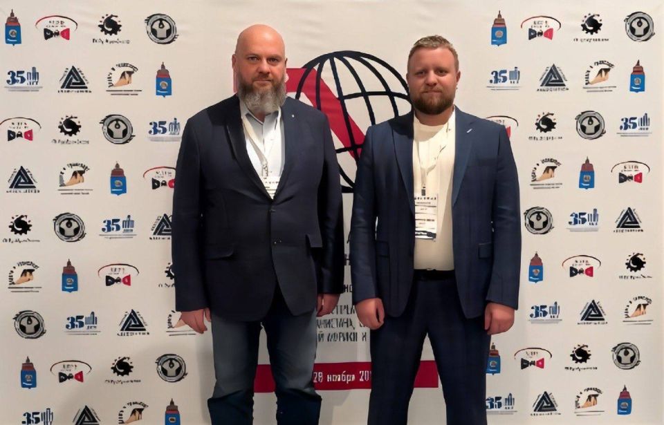 Предприниматели Херсонской области приняли участие в Третьем Астраханском международном форуме «МТК Север–Юг», где смогли изнутри увидеть, как работает ключевой маршрут для поставок в Иран, Ирак, Афганистан и страны Средней... Предприниматели Херсонской области приняли участие в Третьем Астраханском международном форуме «МТК Север–Юг», где смогли изнутри увидеть, как работает ключевой маршрут для поставок в Иран, Ирак, Афганистан и страны Средней...