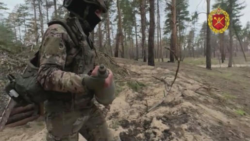 Боевая работа расчета "Гиацинт-Б" артиллерии армии России по выявленным позициям ВСУ в Херсонской области