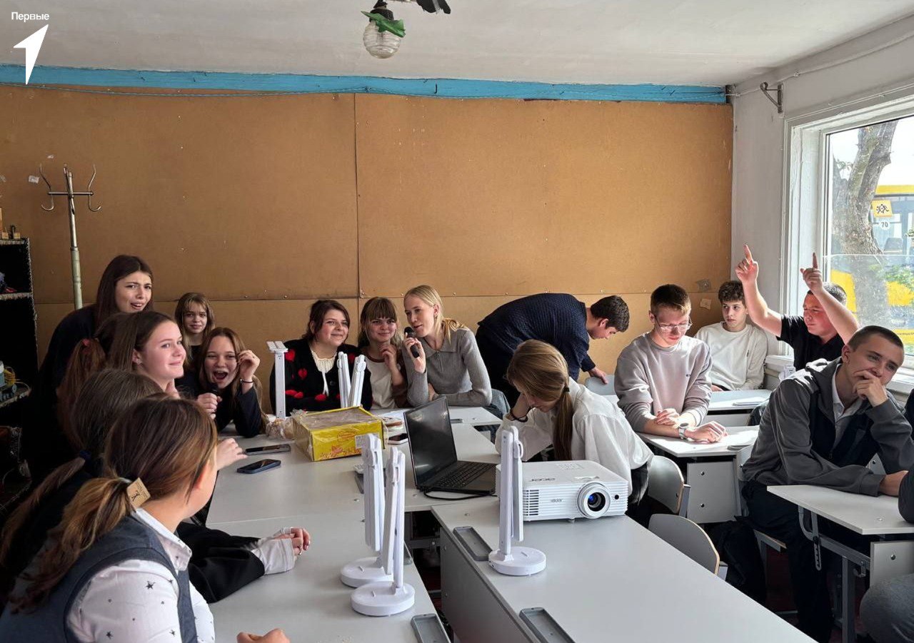 Первые Круглоозерской школы приняли участие в мероприятии «Караоке-вечер: звезды на сцене» Первые Круглоозерской школы приняли участие в мероприятии «Караоке-вечер: звезды на сцене»