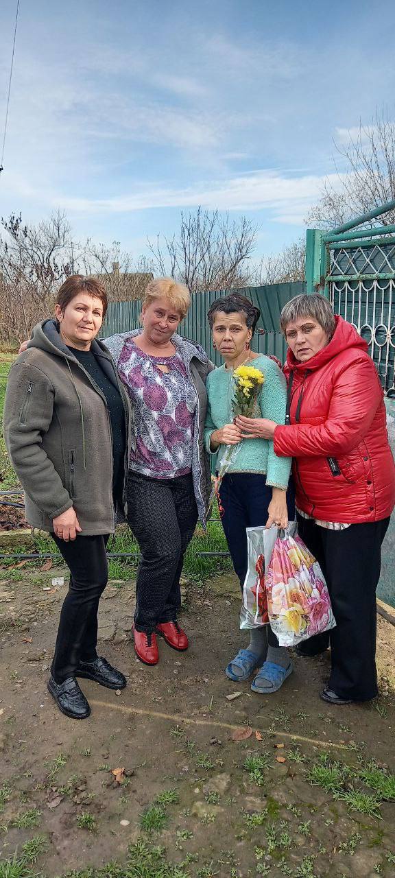 В Новотроицком округе поздравили матерей с Днём матери В Новотроицком округе поздравили матерей с Днём матери