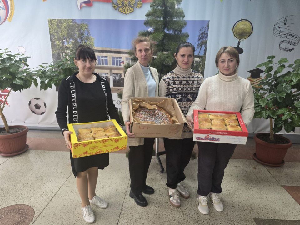 В честь праздника - День Матери, участницы "Женского движения Единой России", под руководством регионального координатора - депутата областной Думы - Оксаны Мороз объединились в акции "Вкус заботы" для бойцов и семей... В честь праздника - День Матери, участницы "Женского движения Единой России", под руководством регионального координатора - депутата областной Думы - Оксаны Мороз объединились в акции "Вкус заботы" для бойцов и семей...