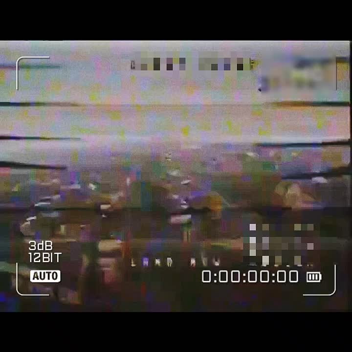 Енот из Херсона: Херсон. Очень много техники, ставят, как у дороги, так и во дворе