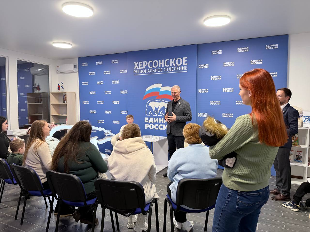 С молодыми мамами Херсонской области на площадке «Единой России» встретился глава региона