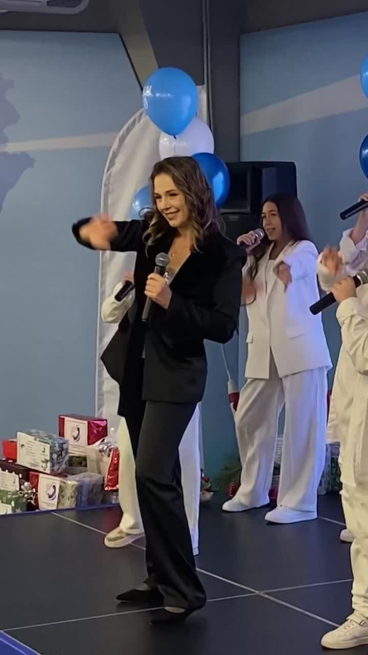 В это воскресенье в России отмечают День матери