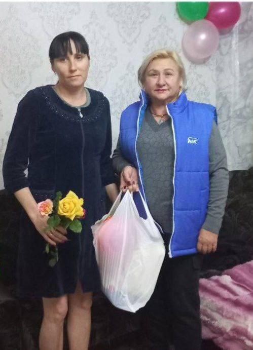 В Новотроицком округе поздравили матерей с Днём матери В Новотроицком округе поздравили матерей с Днём матери