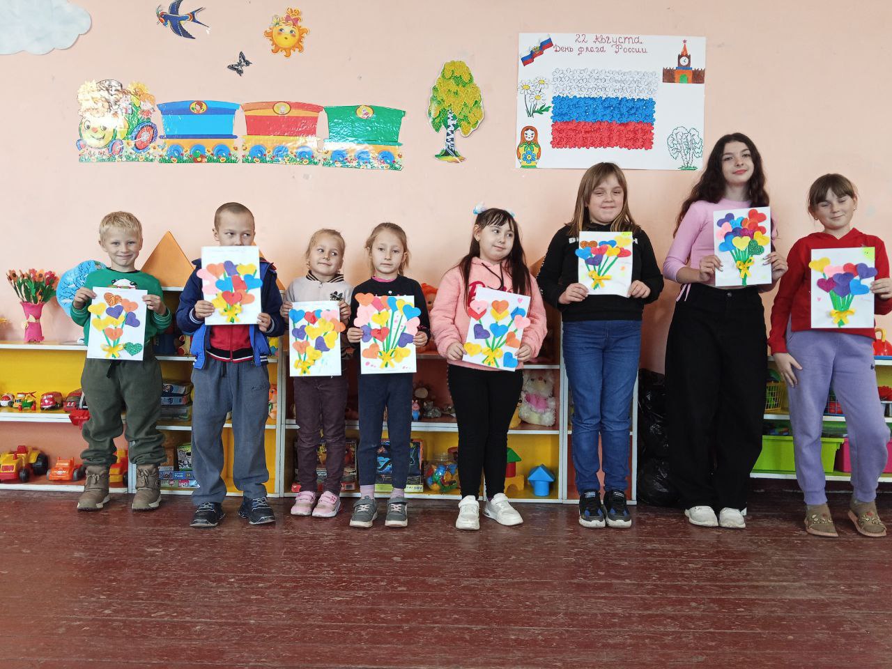 Творческий подарок для мам: в Новопавловском СК прошёл праздничный концерт Творческий подарок для мам: в Новопавловском СК прошёл праздничный концерт