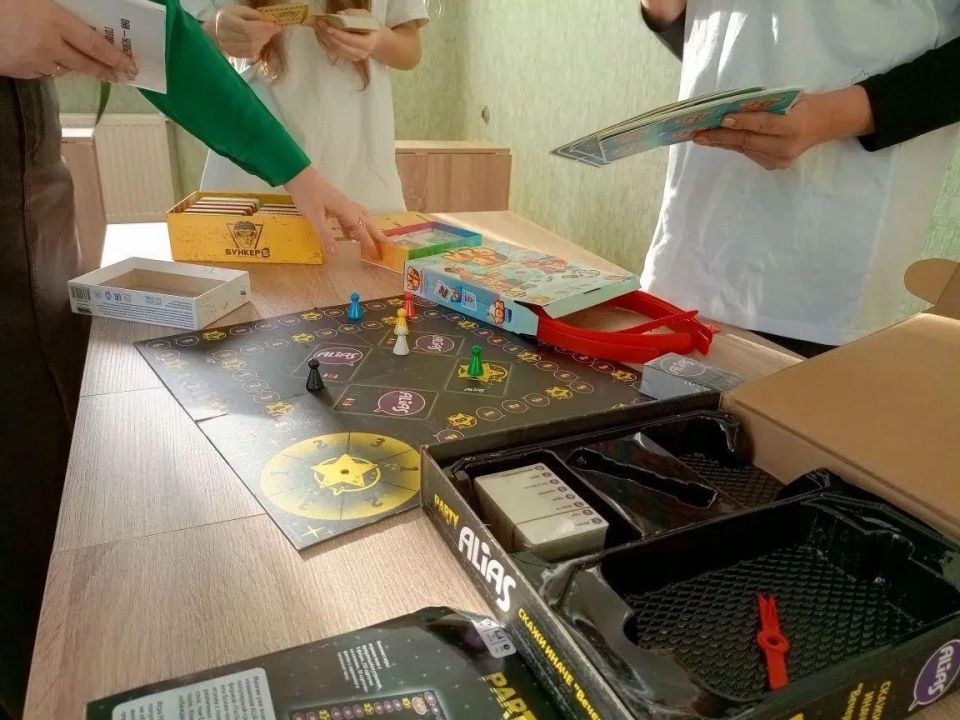 В Алешкинском округе эстафета молодежного форума «Прорыв» не угасает, а разгорается с новой силой В Алешкинском округе эстафета молодежного форума «Прорыв» не угасает, а разгорается с новой силой