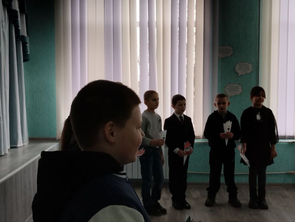 Праздник материнской любви: Тепло и единство в Нижнесерогозской школе! Сегодня в ГБОУ ХО "Нижнесерогозская школа Нижнесерогозского района" прошёл праздничный концерт, посвященный Дню матери Праздник материнской любви: Тепло и единство в Нижнесерогозской школе! Сегодня в ГБОУ ХО "Нижнесерогозская школа Нижнесерогозского района" прошёл праздничный концерт, посвященный Дню матери