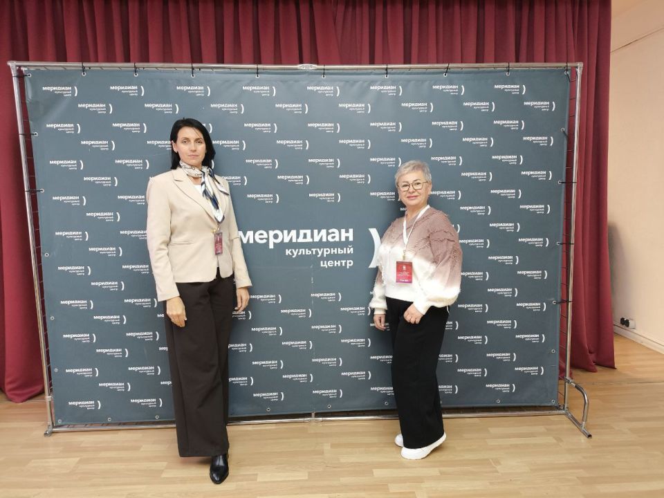 Представители Херсонского областного дворца культуры приняли участие в XI Всероссийском съезде руководителей методических служб в сфере народного творчества в Москве Представители Херсонского областного дворца культуры приняли участие в XI Всероссийском съезде руководителей методических служб в сфере народного творчества в Москве