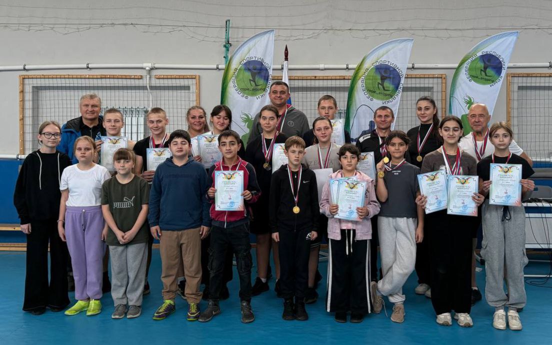 Каховский гиревик завоевал три призовых места на областном чемпионате по роуп скиппингу (спортивная скакалка) Каховский гиревик завоевал три призовых места на областном чемпионате по роуп скиппингу (спортивная скакалка)