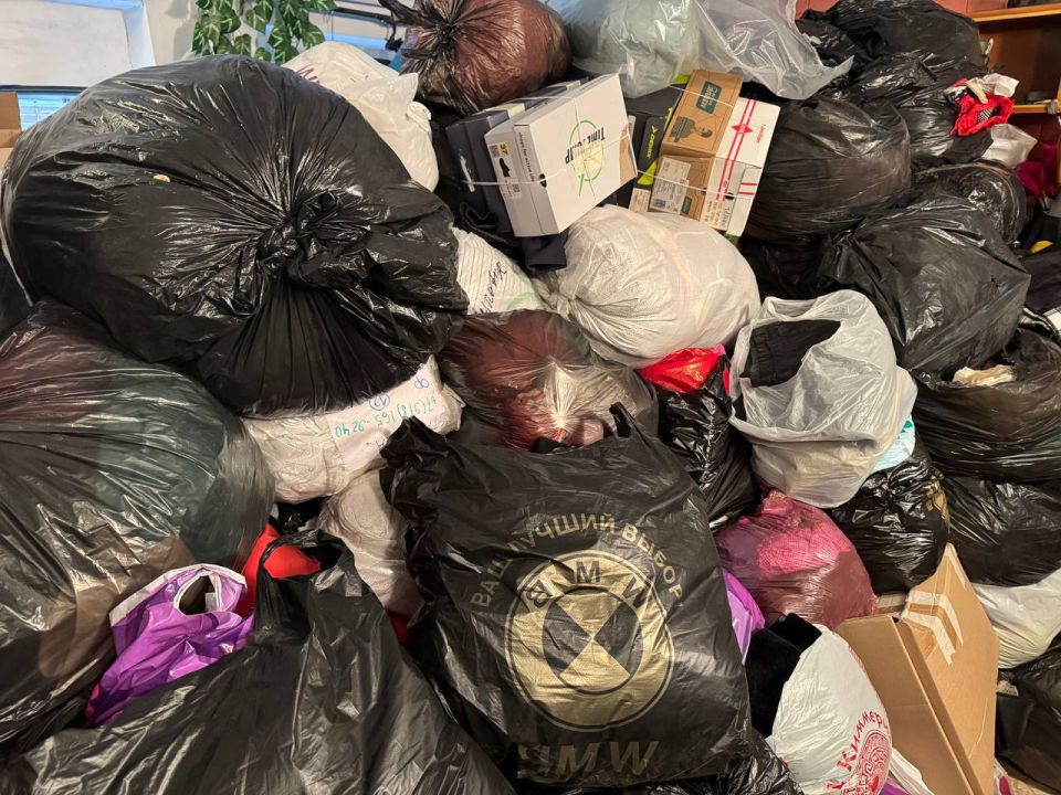В Новую Каховку поступила гуманитарная помощь от фонда «Зов Сердца» В Новую Каховку поступила гуманитарная помощь от фонда «Зов Сердца»
