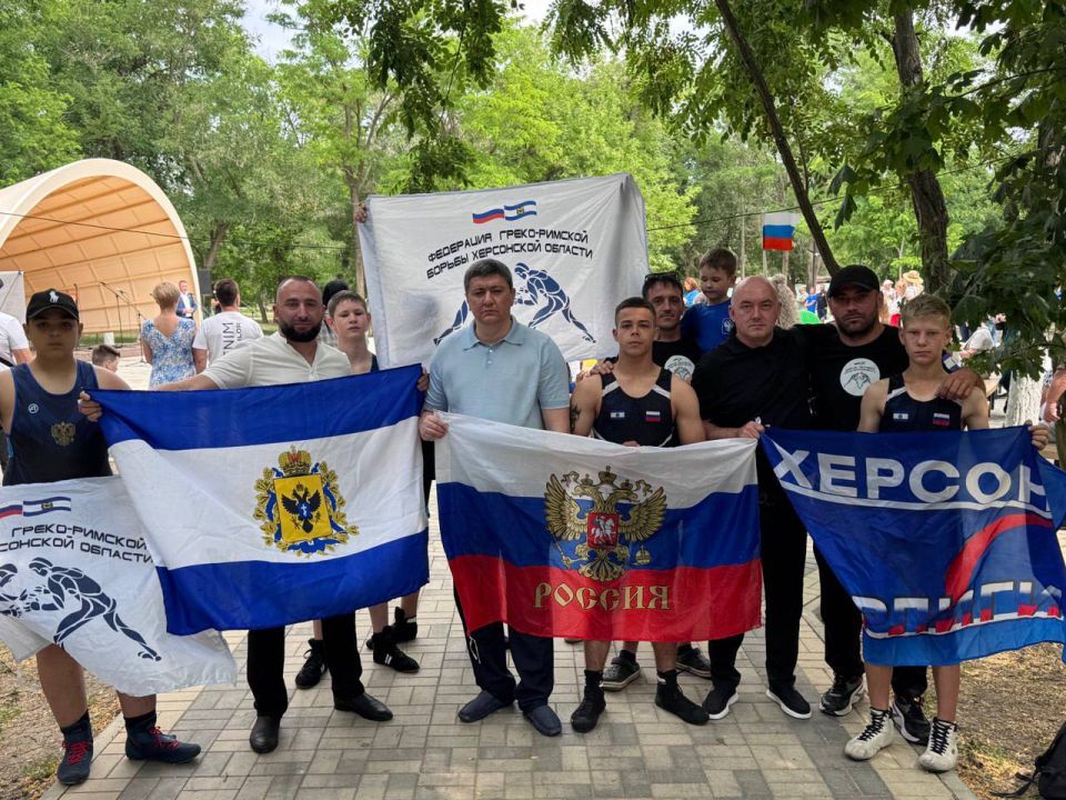 Федерация греко-римской борьбы Херсонской области поздравляет партию «Единая Россия» с 24-летием! Федерация греко-римской борьбы Херсонской области поздравляет партию «Единая Россия» с 24-летием!