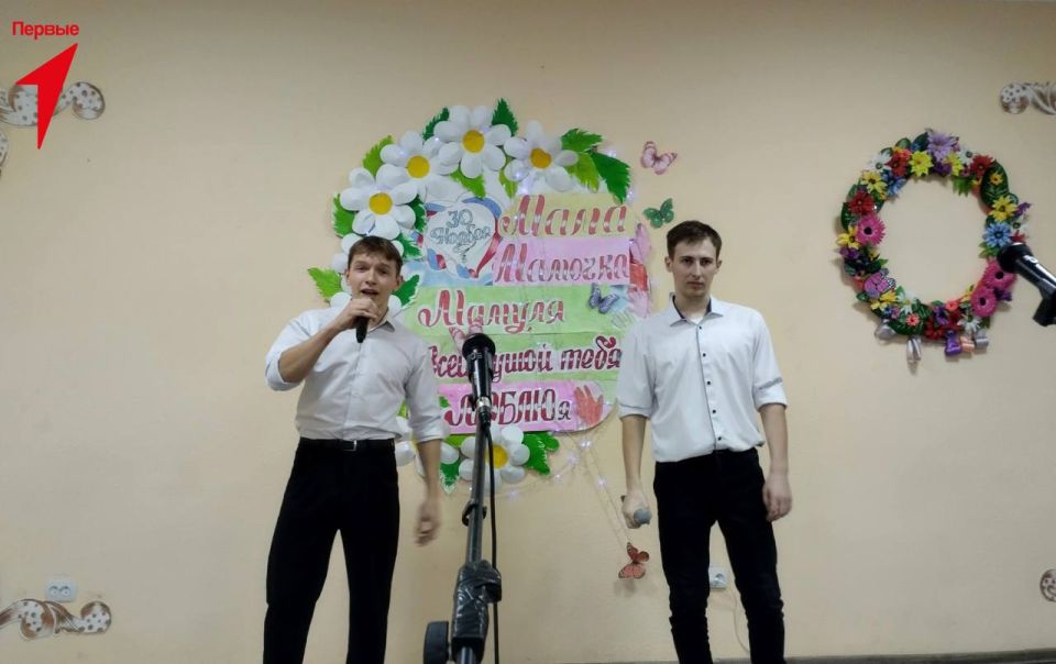 Первые Рубановской школы подготовили концерт ко Дню матери Первые Рубановской школы подготовили концерт ко Дню матери