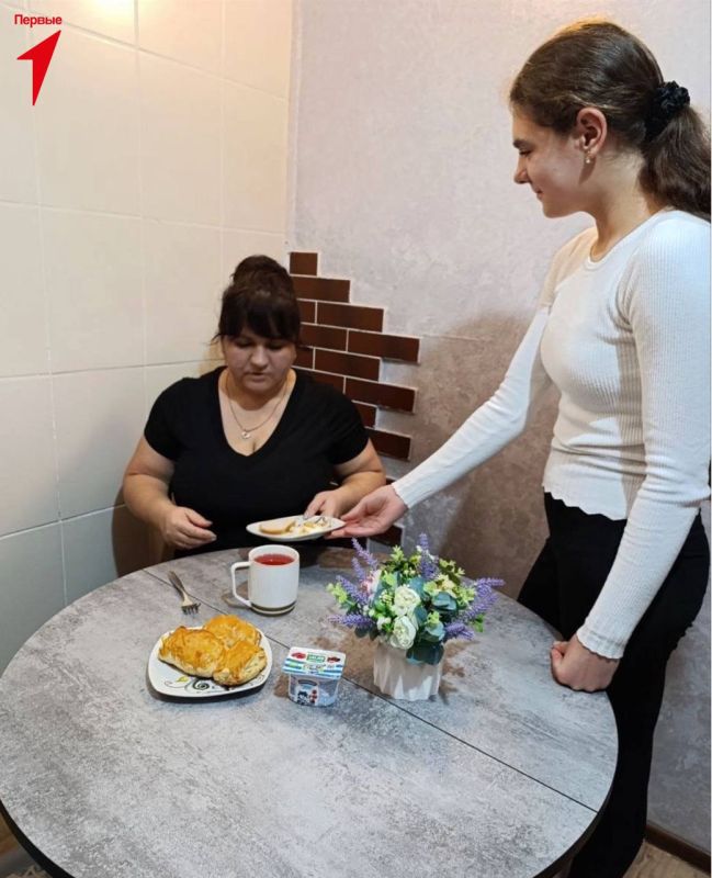 Первые Новотроицкой школы № 2 приготовили завтрак для своих мам в честь Дня матери Первые Новотроицкой школы № 2 приготовили завтрак для своих мам в честь Дня матери