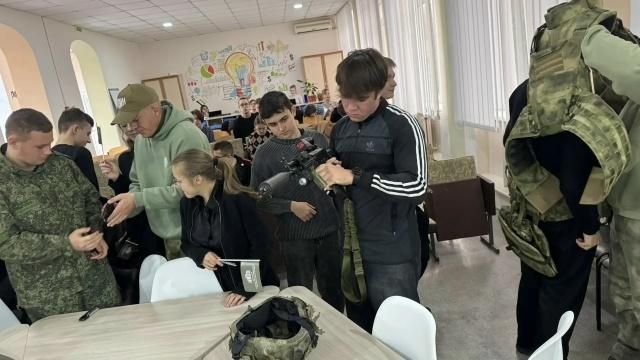 Центр "ВОИН": патриотизм и подготовка к ЕГЭ для скадовских кадетов Центр "ВОИН": патриотизм и подготовка к ЕГЭ для скадовских кадетов