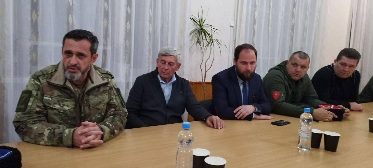 На Херсонщине состоялась встреча с Виталием Кузнецовым, казачьим генералом, атаманом Всероссийского казачьего общества На Херсонщине состоялась встреча с Виталием Кузнецовым, казачьим генералом, атаманом Всероссийского казачьего общества