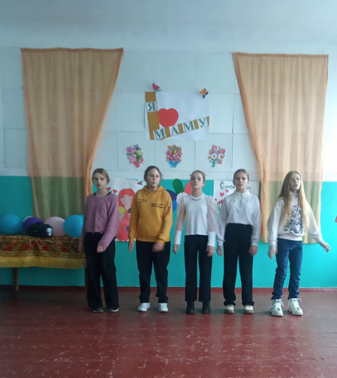 В ГБОУ ХО "Ольгинская школа" Горностаевского района прошло праздничное мероприятие посвящённое Дню матери В ГБОУ ХО "Ольгинская школа" Горностаевского района прошло праздничное мероприятие посвящённое Дню матери