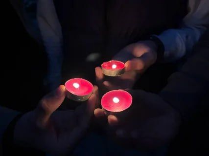 3декабря в России отмечается День Неизвестного Солдата — памятная дата, посвящённая воинам, чьи имена остались неизвестны, но чей подвиг навсегда вписан в историю нашей страны 3декабря в России отмечается День Неизвестного Солдата — памятная дата, посвящённая воинам, чьи имена остались неизвестны, но чей подвиг навсегда вписан в историю нашей страны
