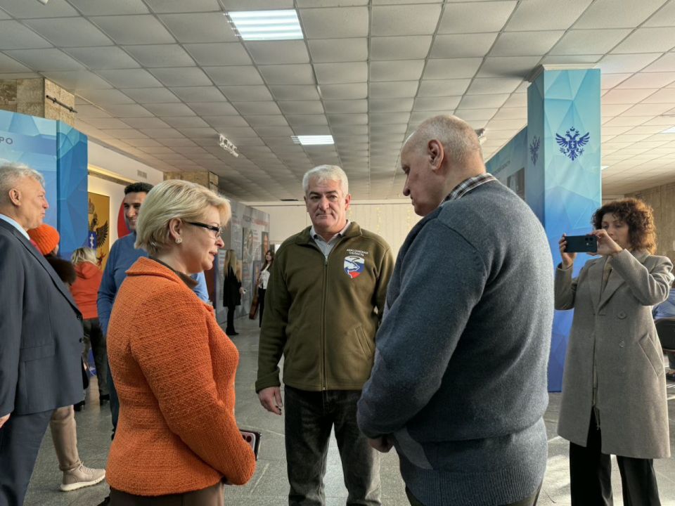 ����� �������: 3 �������- ���� ����� ������� � ������ ����� �����