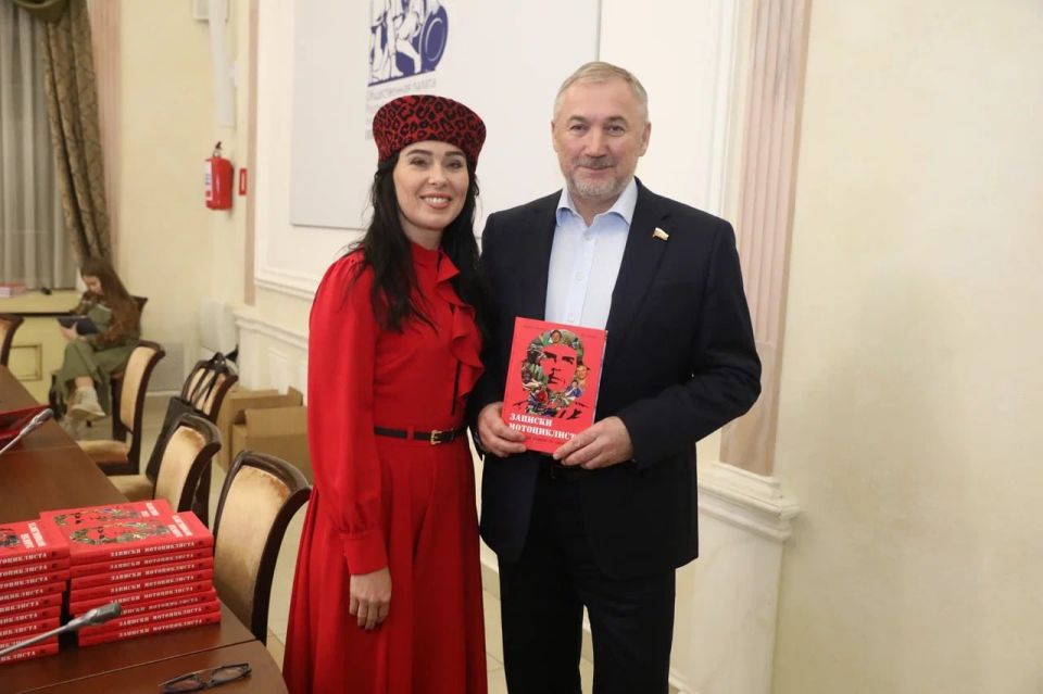 Константин Басюк: Че Новороссии. Вчера вечером тепло вспоминали Кирилла Стремоусова Константин Басюк: Че Новороссии. Вчера вечером тепло вспоминали Кирилла Стремоусова
