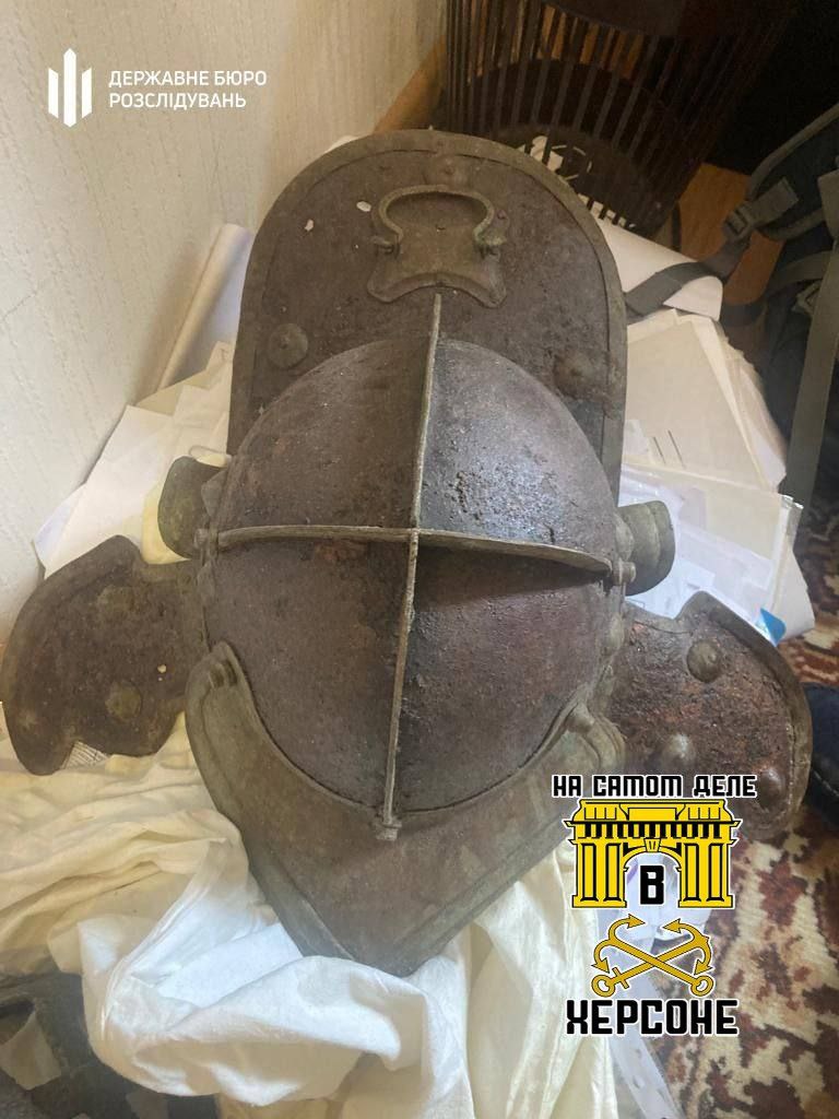 На Украине у экс-главы Совмина АРК обнаружили крупнейшую коллекцию украденных из Крыма артефактов на миллионы долларов На Украине у экс-главы Совмина АРК обнаружили крупнейшую коллекцию украденных из Крыма артефактов на миллионы долларов