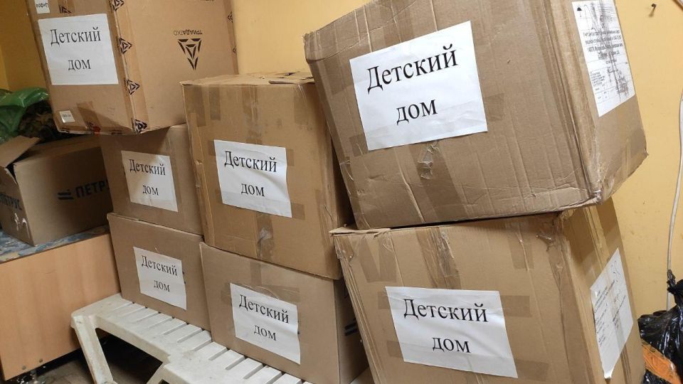 Алешкинский детский дом в городе Скадовске посетили бойцы 3-го батальона Крымского полка Алешкинский детский дом в городе Скадовске посетили бойцы 3-го батальона Крымского полка