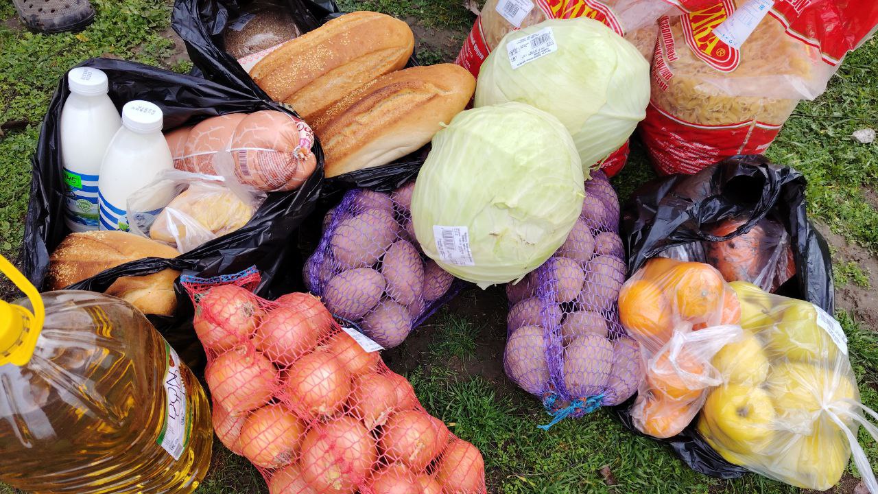 Александр Дудка: Продуктовая помощь многодетной семье Александр Дудка: Продуктовая помощь многодетной семье