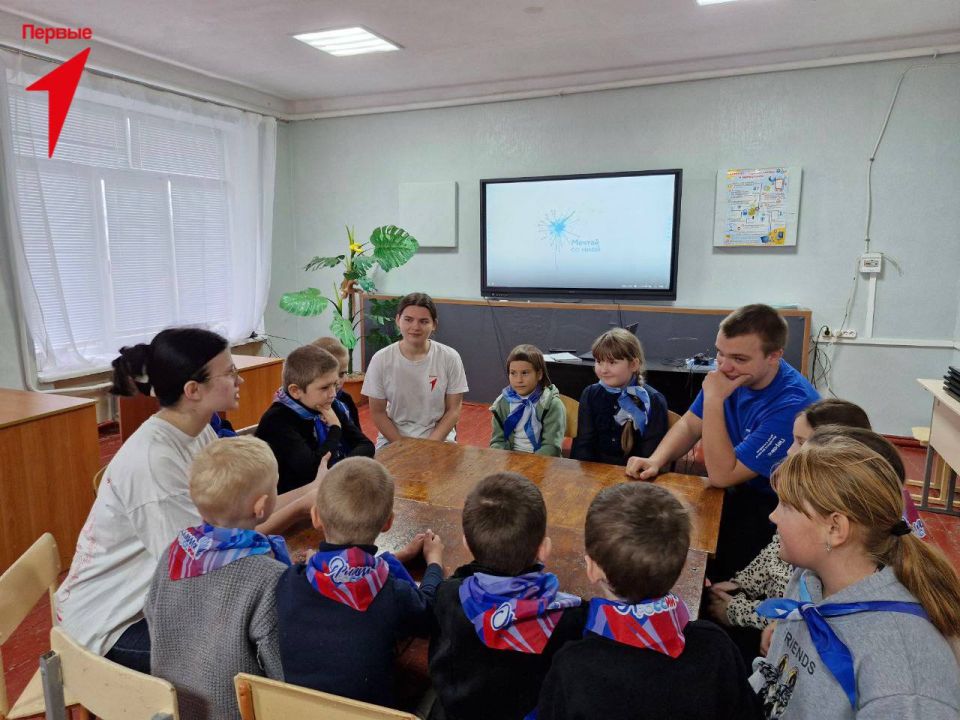 Первые Подовской школы организовали киноклуб Первые Подовской школы организовали киноклуб