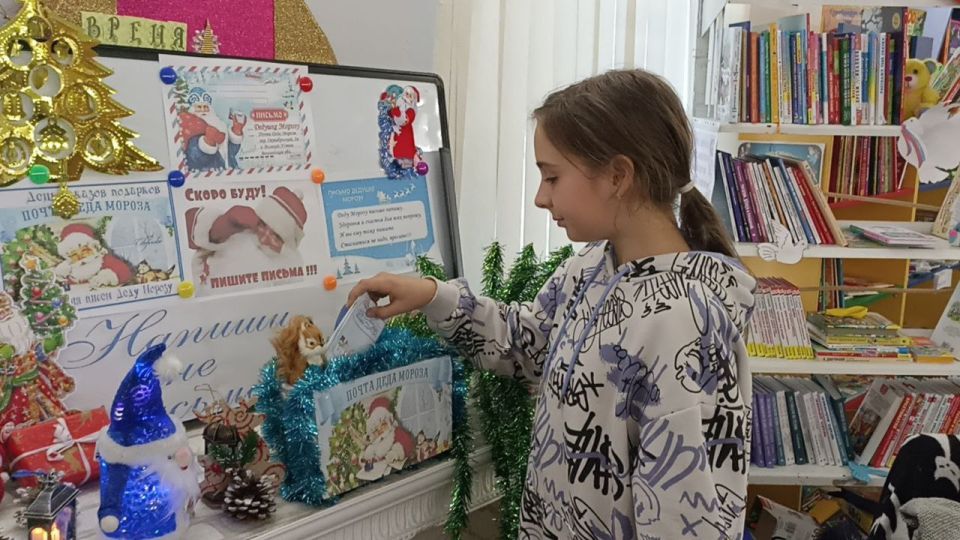 В Любимовском учреждении культуры начала работу сказочная почта Деда Мороза В Любимовском учреждении культуры начала работу сказочная почта Деда Мороза