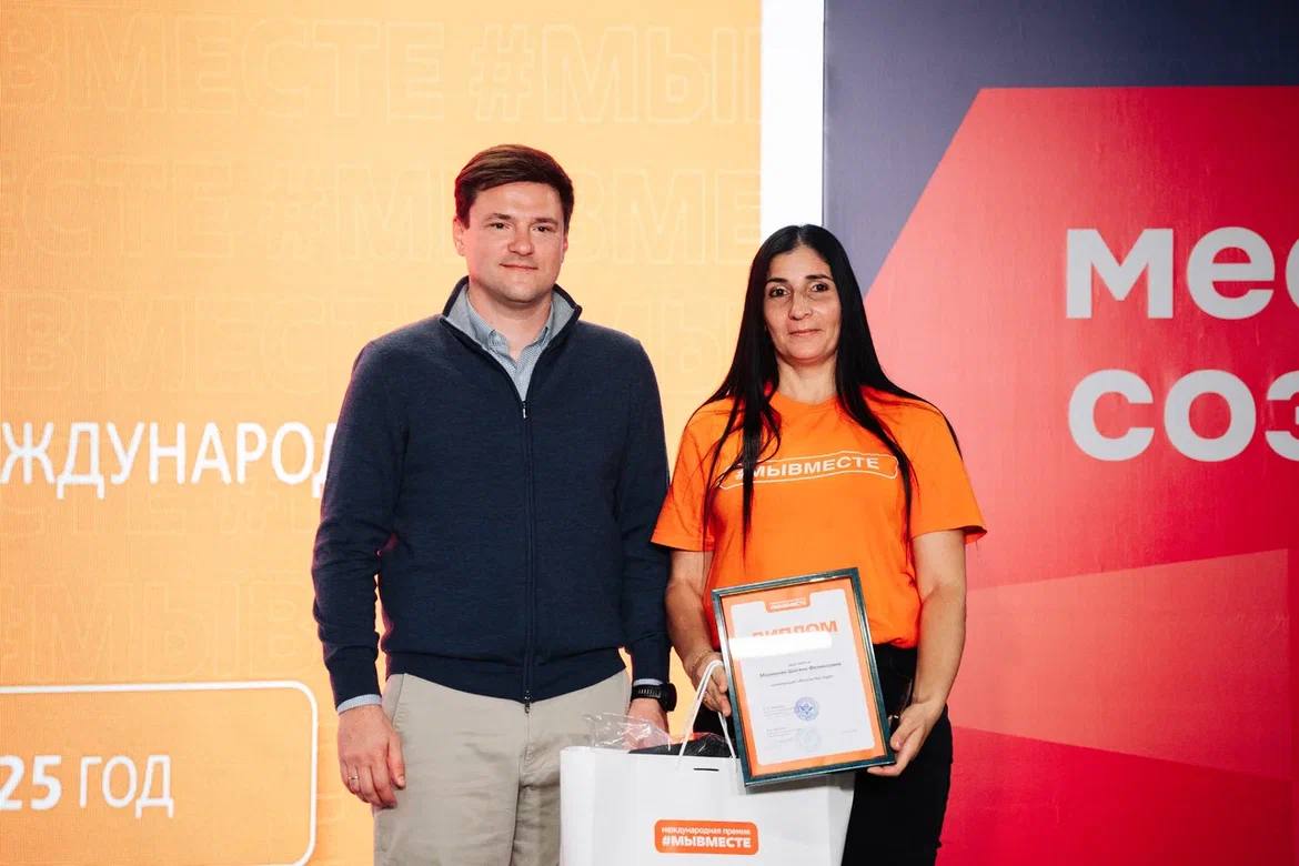 Дипломы и благодарности – волонтерам Херсонщины Дипломы и благодарности – волонтерам Херсонщины