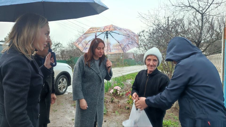 Ольга Осипенко: Присоединились к «Марафону добрых дел» в честь Дня рождения «Единой России» в Новотроицком округе Ольга Осипенко: Присоединились к «Марафону добрых дел» в честь Дня рождения «Единой России» в Новотроицком округе