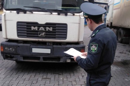 В Херсонской области Россельхознадзор выявил перевозку партии корма для животных без документов