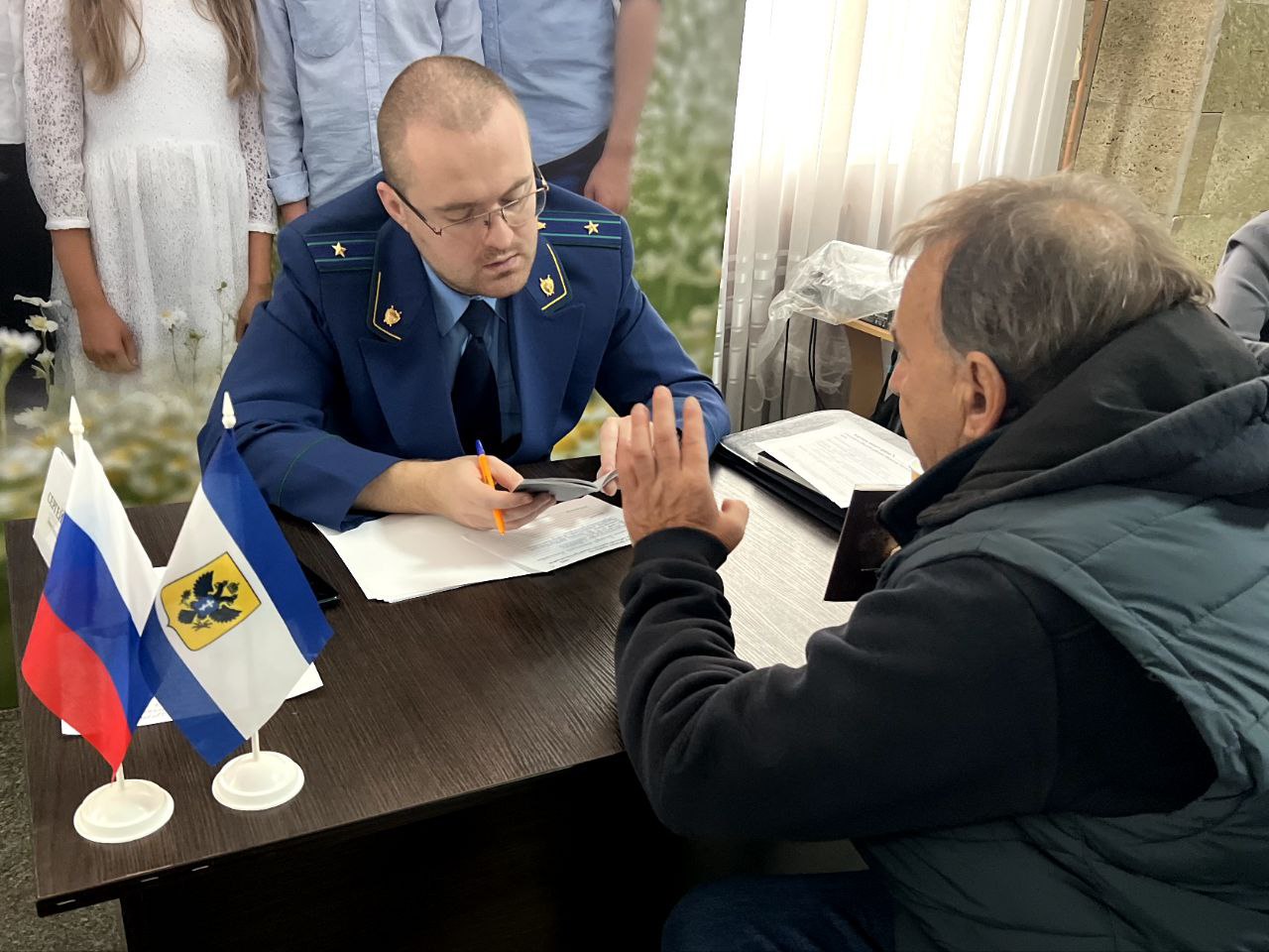 Владимир Сальдо: В Геническе в мою мобильную приёмную поступило 35 обращений Владимир Сальдо: В Геническе в мою мобильную приёмную поступило 35 обращений