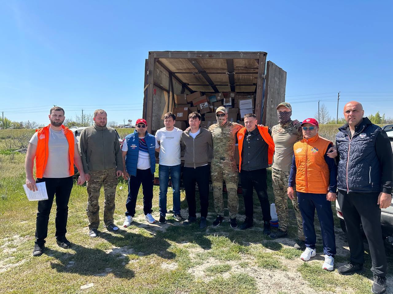 С Днём добровольца!. Сегодня мы выражаем искреннюю благодарность людям с по-настоящему большим сердцем — нашим волонтёрам С Днём добровольца!. Сегодня мы выражаем искреннюю благодарность людям с по-настоящему большим сердцем — нашим волонтёрам