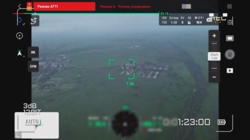 Уничтожение высококачественного подвижного макета РСЗО HIMARS ударами FPV-дронов на оптоволокне в ангаре у поселка Инженерное Херсонской области